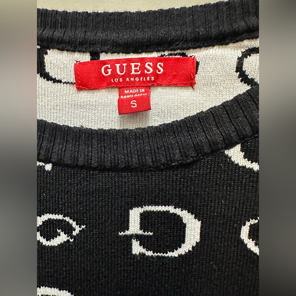 Guess Size S Black/White Logo Sweater EUC - Picture 3 of 5